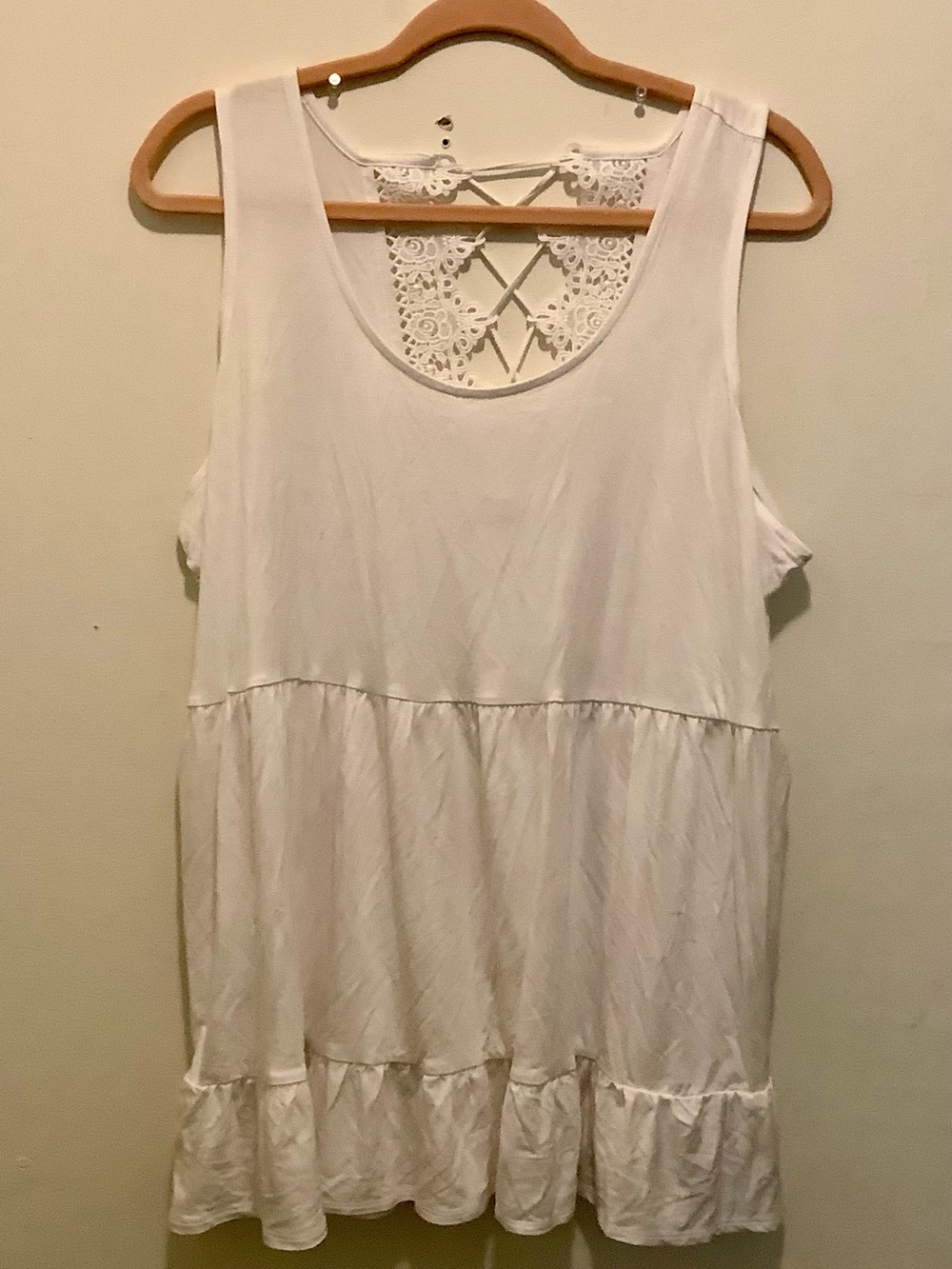 Women's White Crochet-Back Sleeveless Tunic Tank Top